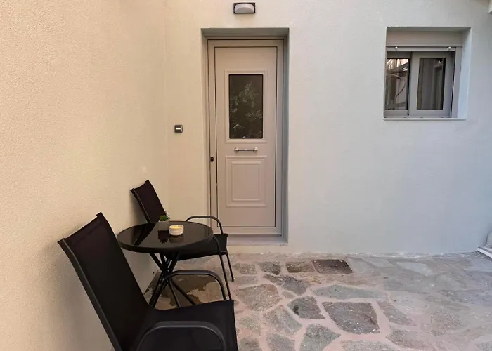 Stauroula & Thomas Homes