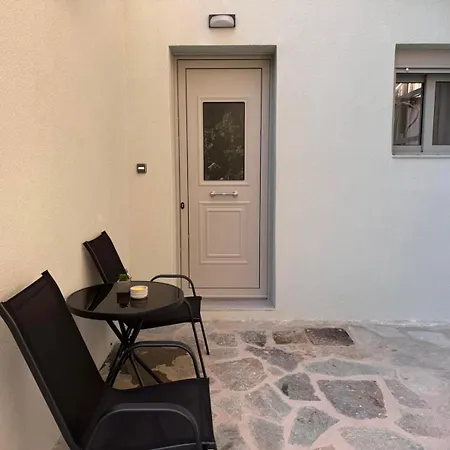 Stauroula & Thomas Homes