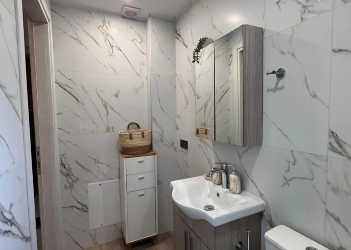 Stauroula & Thomas Homes *